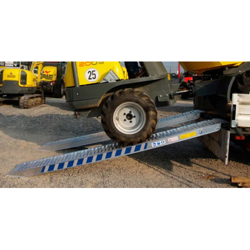 Rampes aluminium 2.5 M – 3600 kg avec rebords - TRAILERS EQUIPMENT