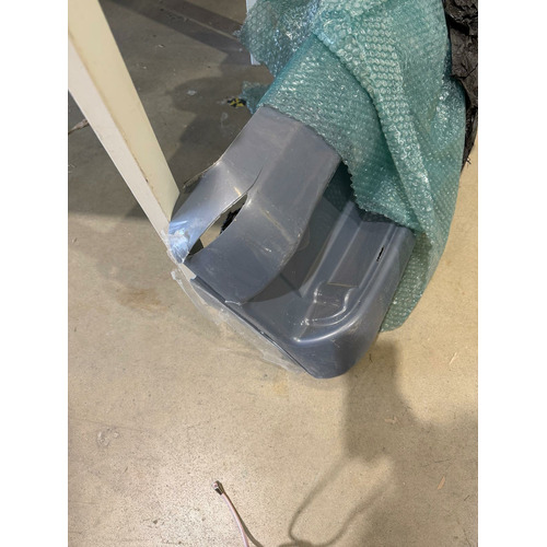 ATTENTION Produit imparfait | PARE CHOC ARRIERE CHAUSSON CHALLENGER 2007